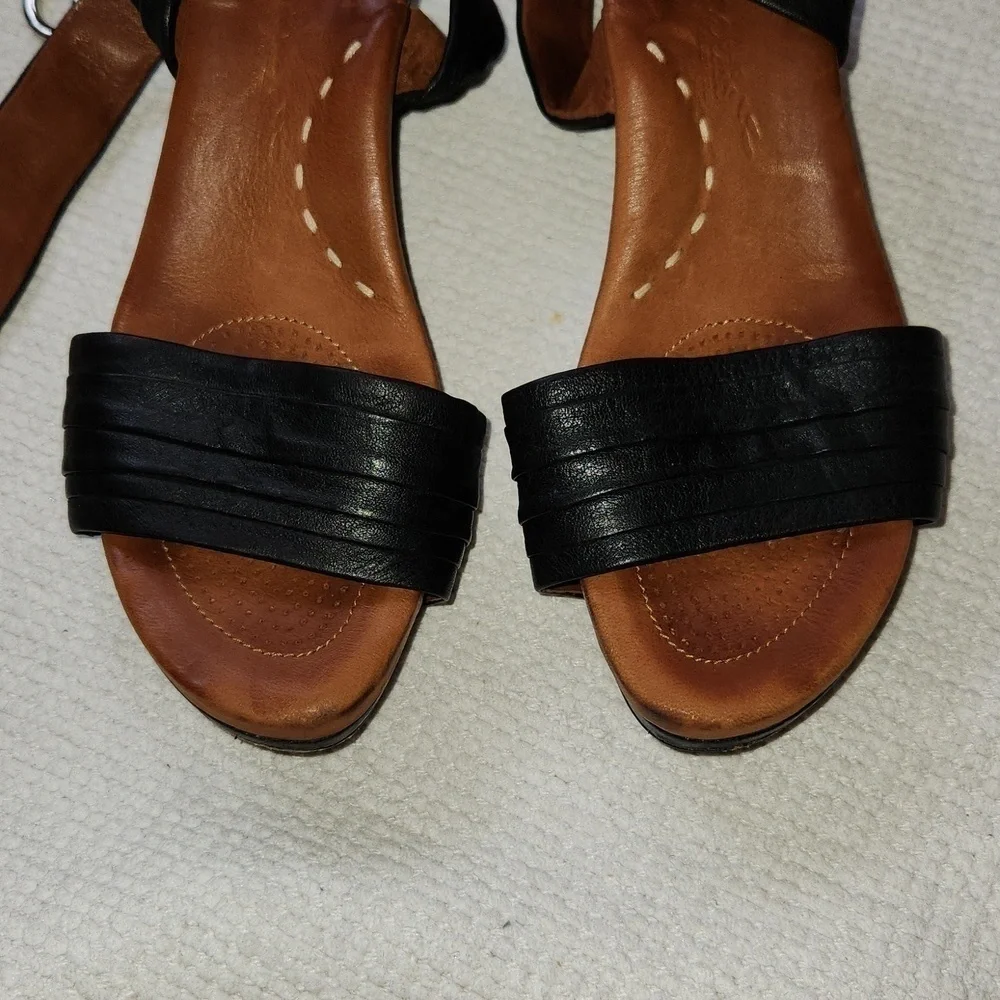 Anthropologie  Day Starr leather ankle strap platform  sandals